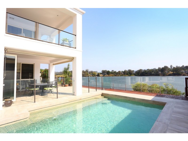 45 Brittany Drive, Oxenford QLD 4210