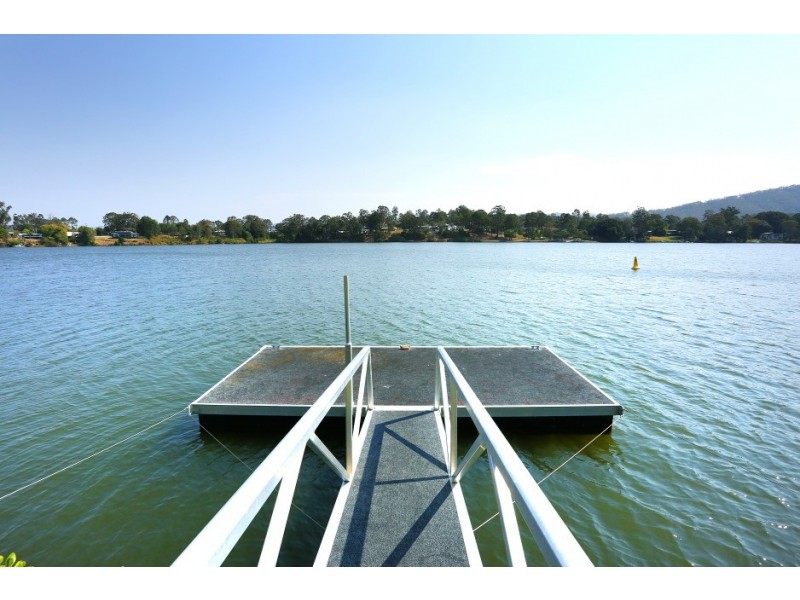 45 Brittany Drive, Oxenford QLD 4210