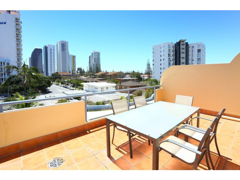 22 ‘Portobello Resort’ Mermaid Avenue, Mermaid Beach QLD 4218