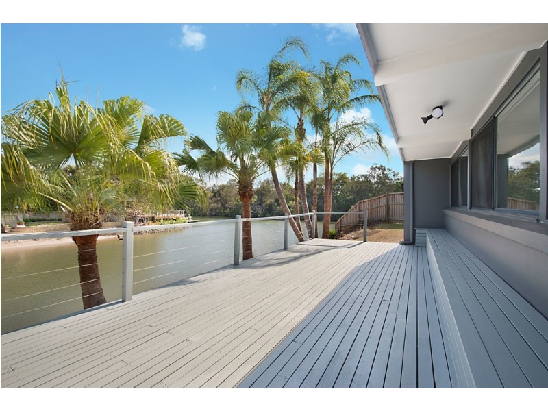 14 Monterey Court, Broadbeach Waters QLD 4218