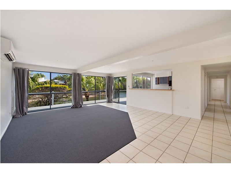 14 Monterey Court, Broadbeach Waters QLD 4218