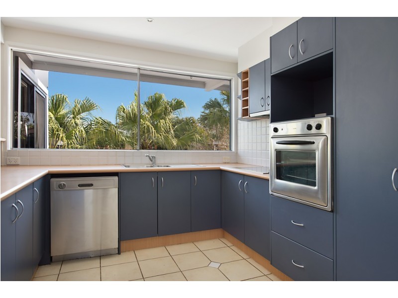 14 Monterey Court, Broadbeach Waters QLD 4218