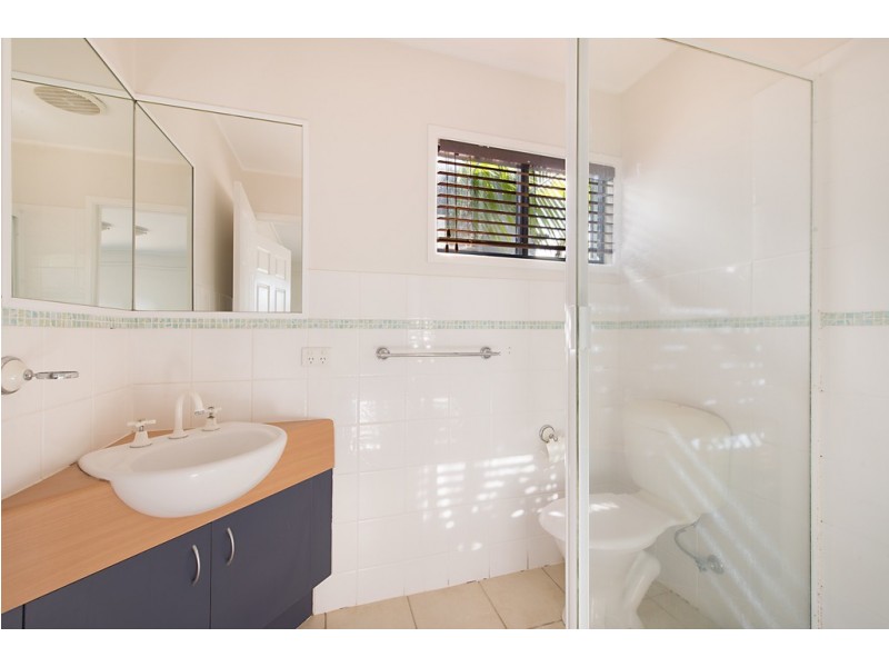 14 Monterey Court, Broadbeach Waters QLD 4218