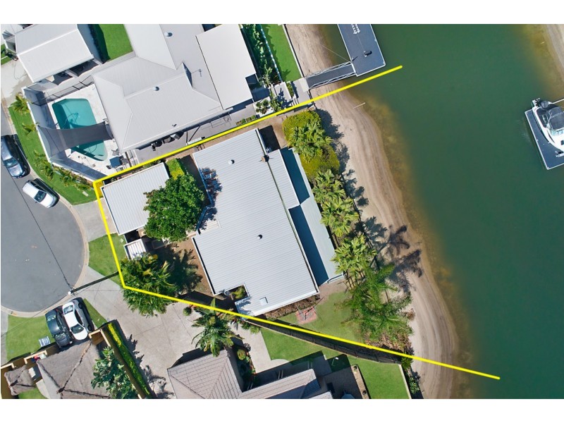 14 Monterey Court, Broadbeach Waters QLD 4218