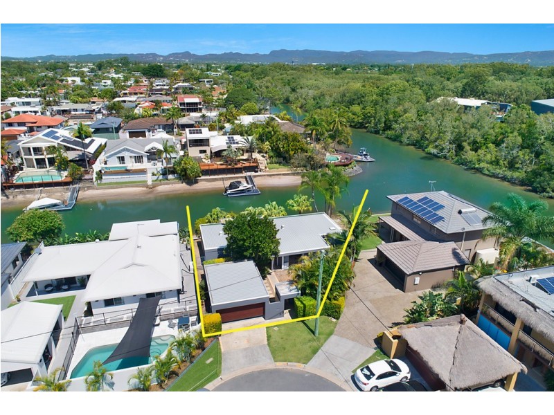 14 Monterey Court, Broadbeach Waters QLD 4218