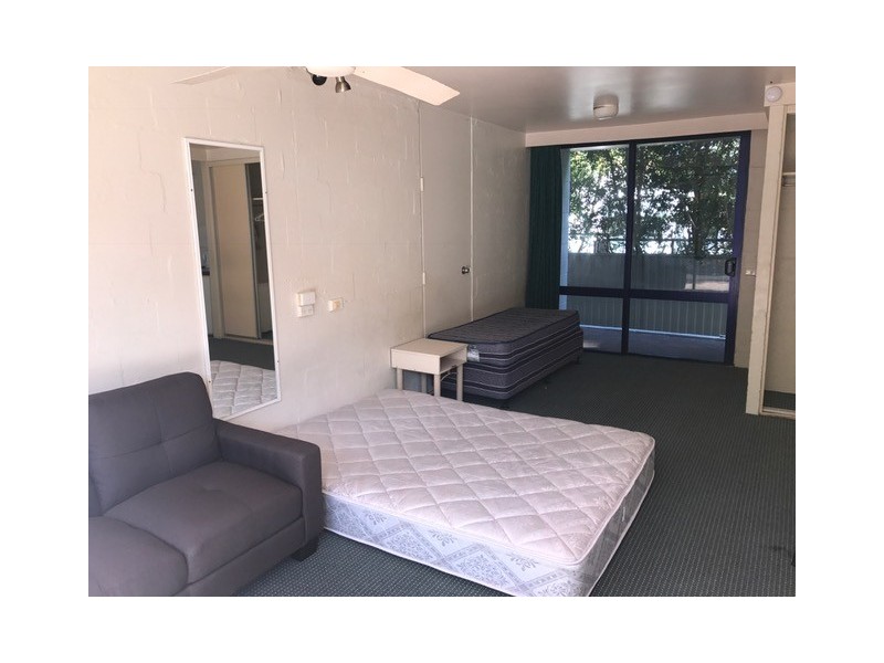 13/2877 Gold Coast Highway, Surfers Paradise QLD 4217