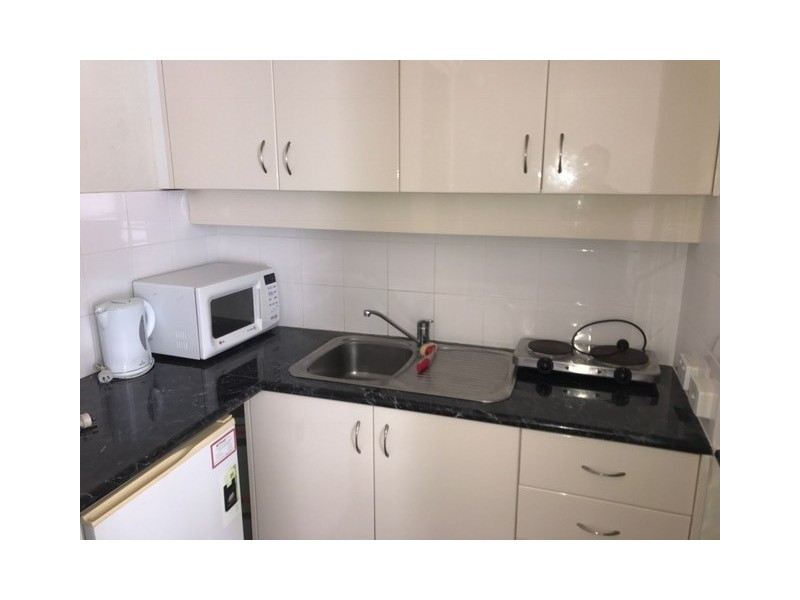 13/2877 Gold Coast Highway, Surfers Paradise QLD 4217