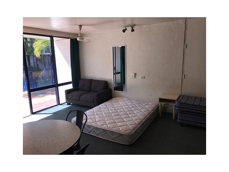 13/2877 Gold Coast Highway, Surfers Paradise QLD 4217