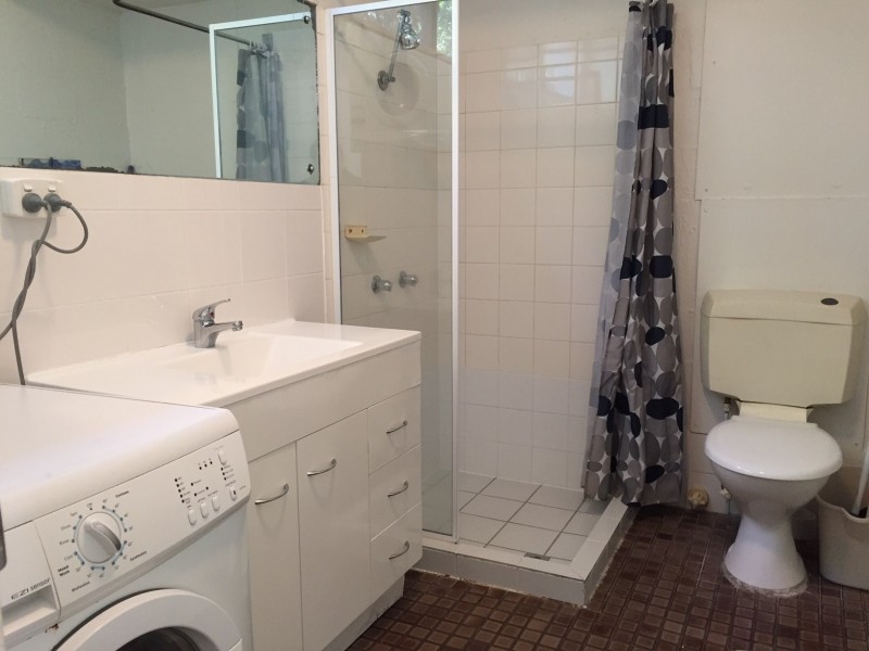 13/2877 Gold Coast Highway, Surfers Paradise QLD 4217