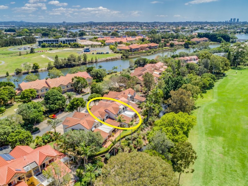 Villa 3 “Bradford” Rhode Island 125 Santa Cruz Blvd, Clear Island Waters QLD 4226