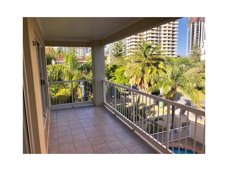 14/25 Federation Avenue, Broadbeach QLD 4218