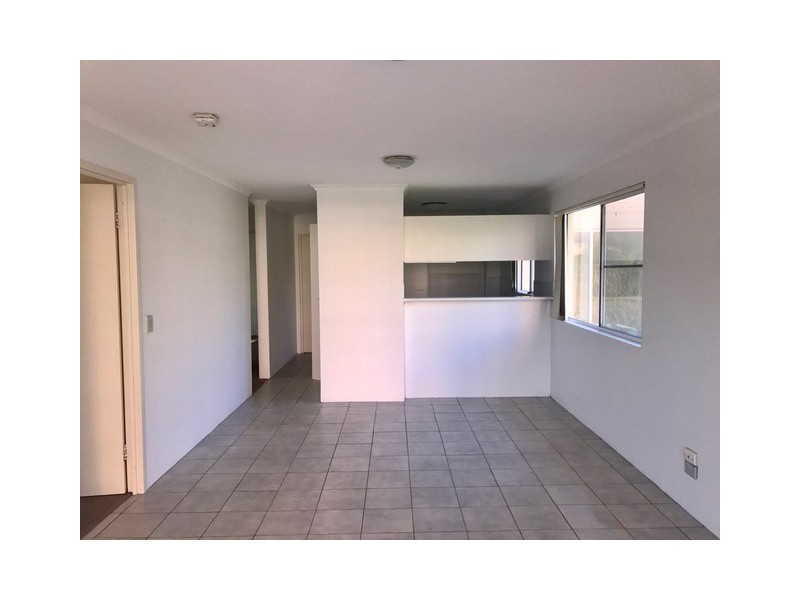 14/25 Federation Avenue, Broadbeach QLD 4218