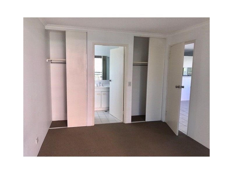 14/25 Federation Avenue, Broadbeach QLD 4218