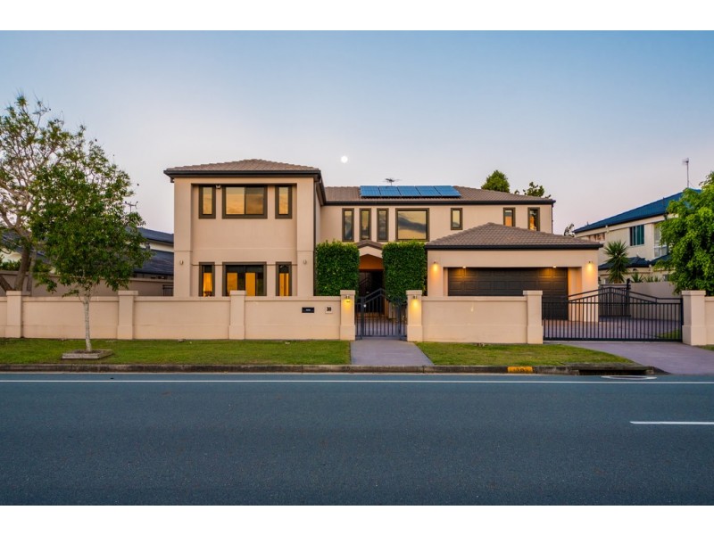 30 Edinburgh Road, Benowa Waters QLD 4217