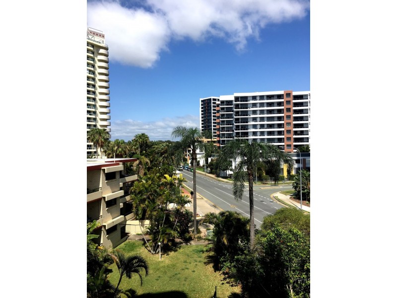 413/2 Barney Street, Southport QLD 4215