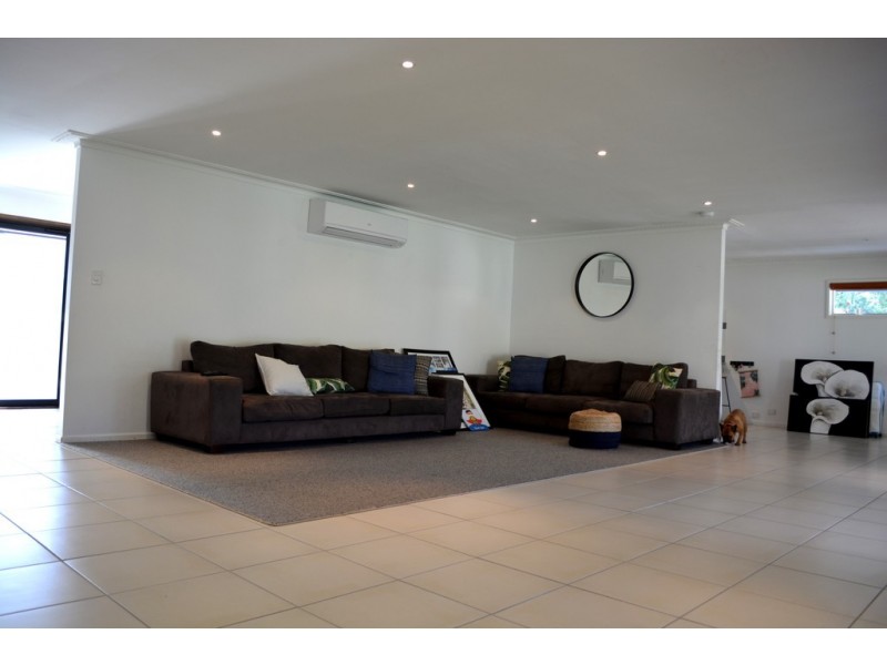 66 Savoy Drive, Broadbeach Waters QLD 4218