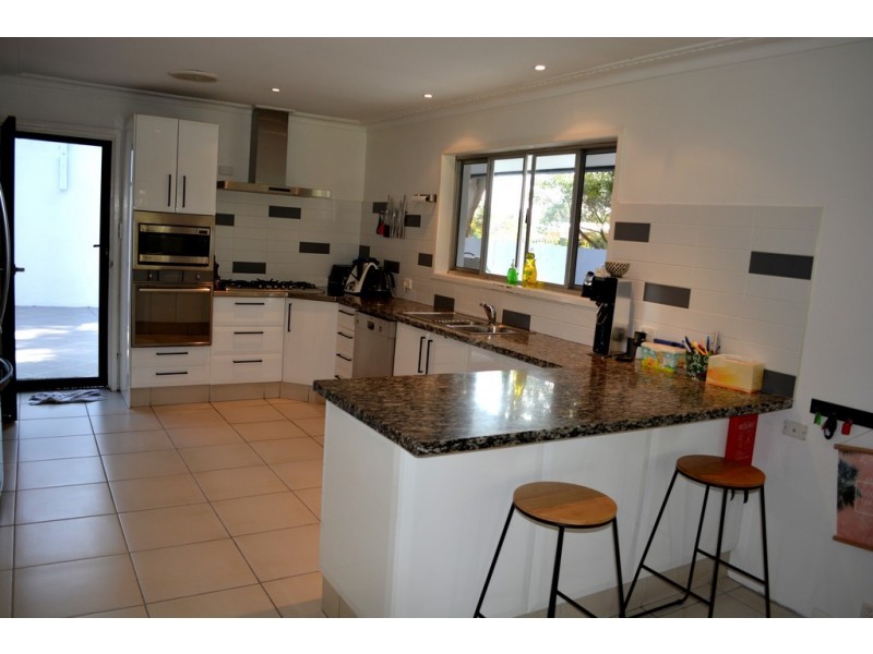 66 Savoy Drive, Broadbeach Waters QLD 4218