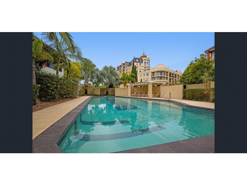 Carrara QLD 4211