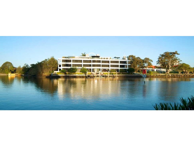 9 Ouyan Street, Bundall QLD 4217