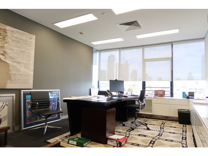 9 Ouyan Street, Bundall QLD 4217