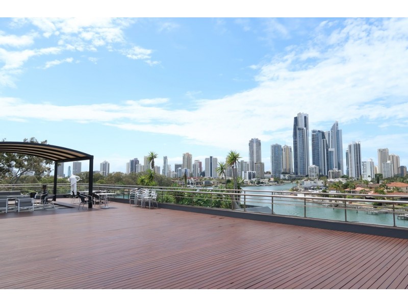 9 Ouyan Street, Bundall QLD 4217