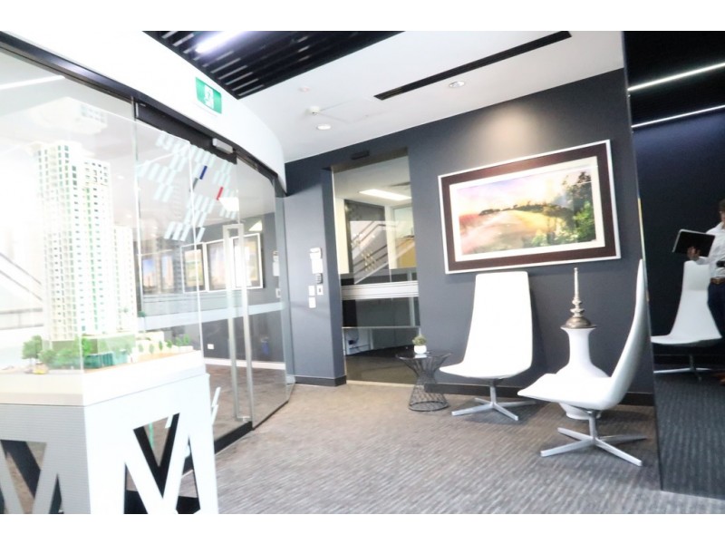 9 Ouyan Street, Bundall QLD 4217