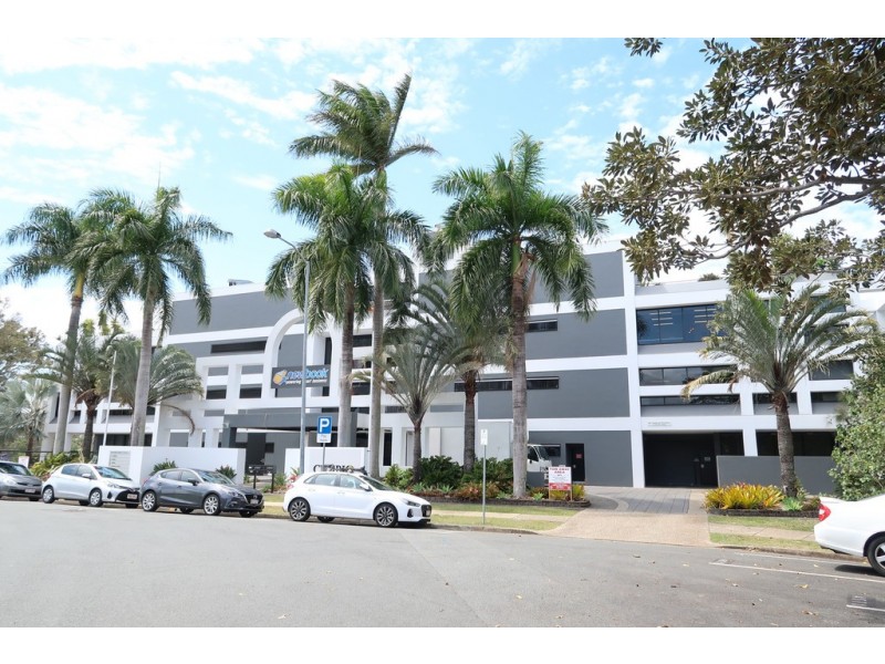 9 Ouyan Street, Bundall QLD 4217