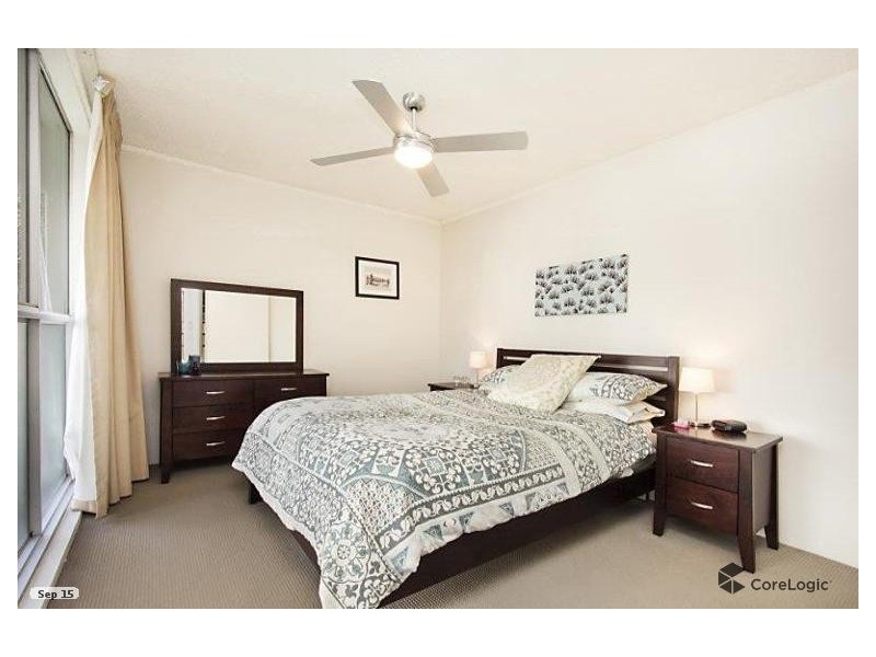 3/30 Chelsea Ave, Broadbeach QLD 4218