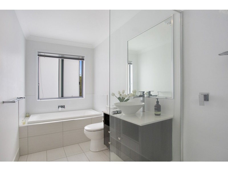 4/19 Rees Court, Elanora QLD 4221