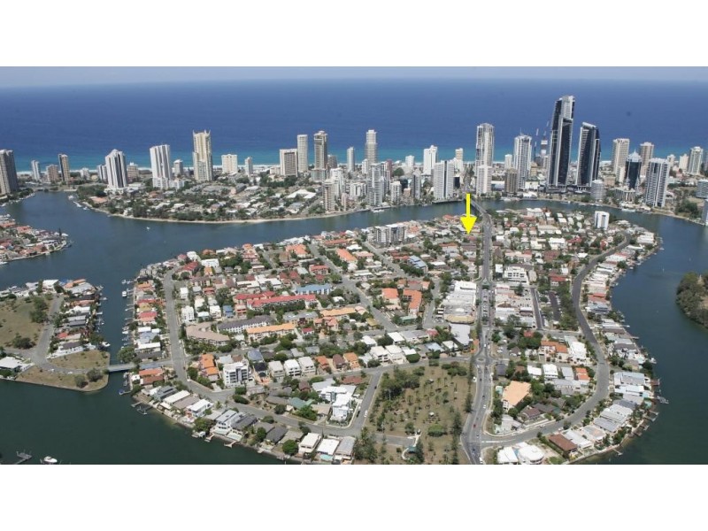 21 Thomas Drive, Chevron Island QLD 4217