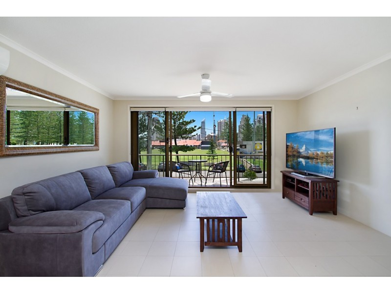 4 ‘Parkdale Apartments’ 12 Chelsea Avenue, Broadbeach QLD 4218