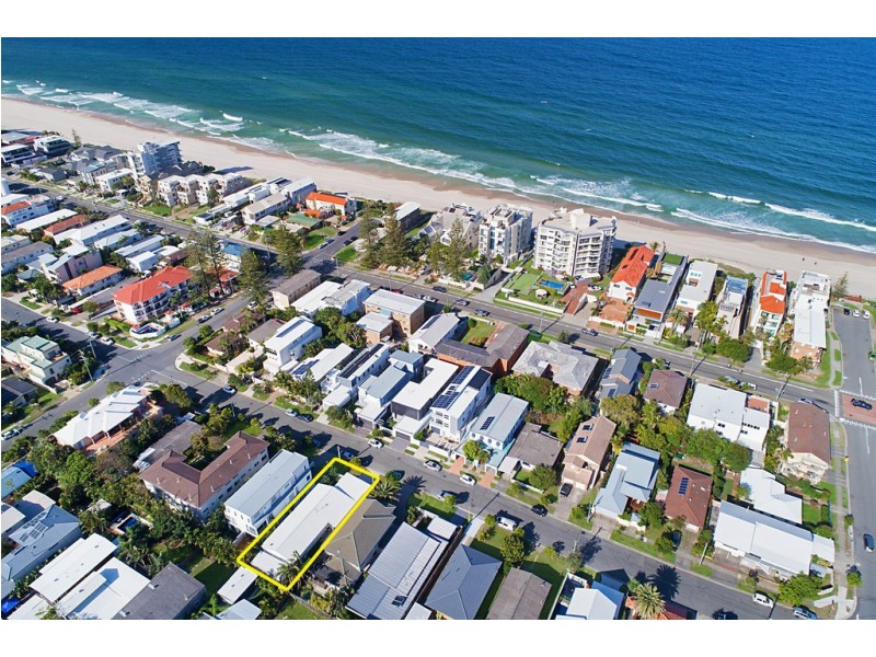 68 Seagull Avenue, Mermaid Beach QLD 4218