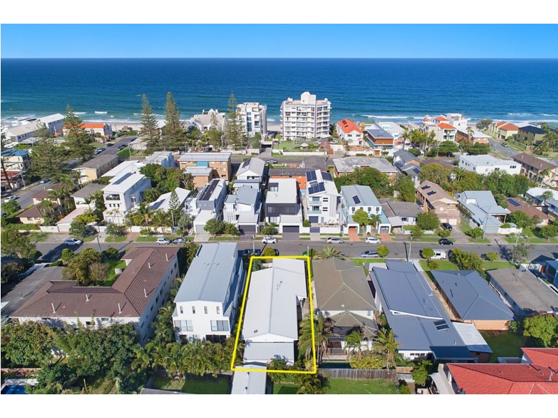68 Seagull Avenue, Mermaid Beach QLD 4218