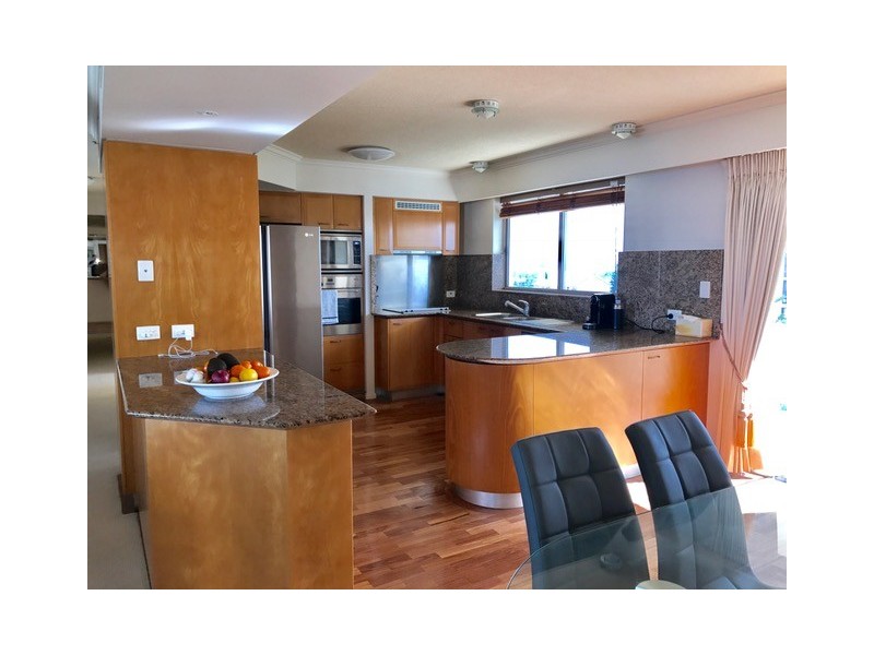 121/74 Old Burleigh Road “La Sabbia”, Surfers Paradise QLD 4217