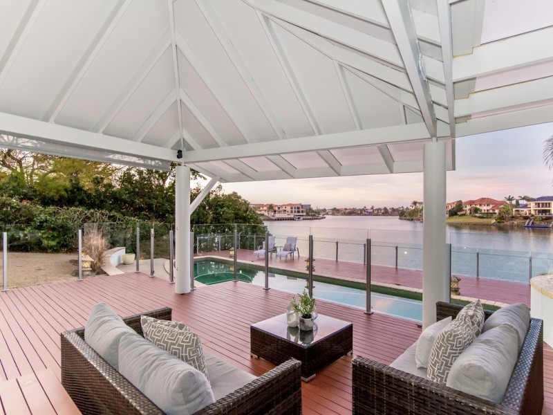 28 Bollard Circuit, Clear Island Waters QLD 4226