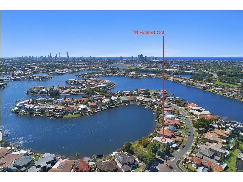 28 Bollard Circuit, Clear Island Waters QLD 4226