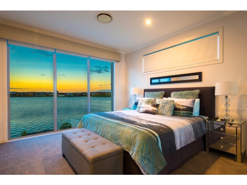 146 Sir Bruce Small Boulevard, Benowa Waters QLD 4217