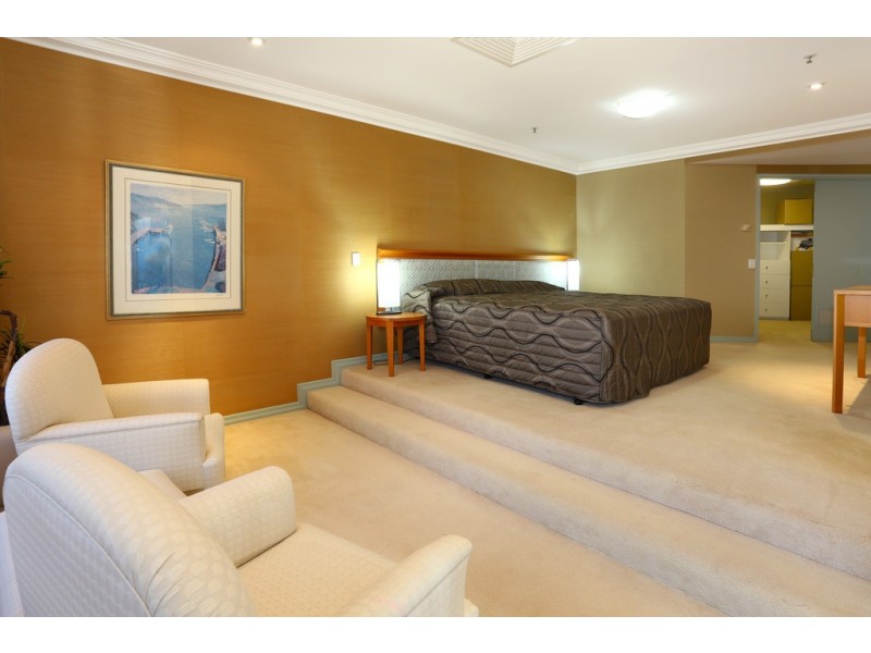 127/129 Sub Penthouse  ‘Belle Maison’ Surf Parade, Broadbeach QLD 4218