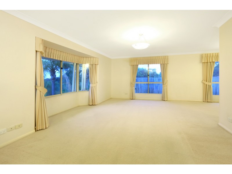 4 Coen Place, Helensvale QLD 4212