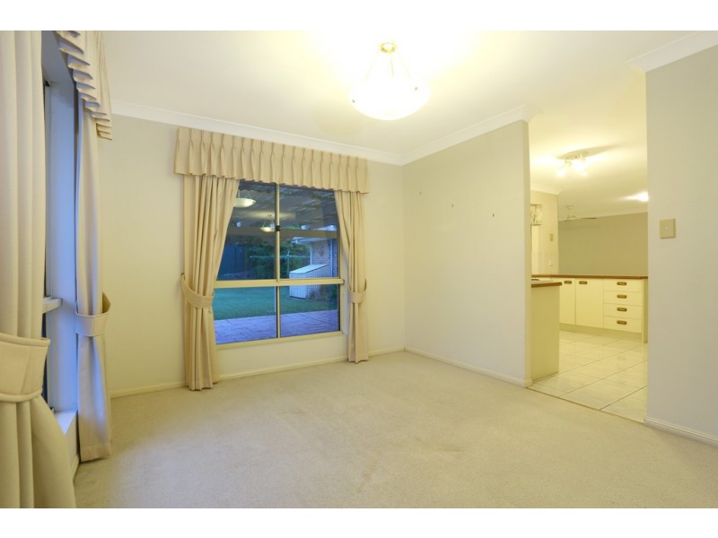 4 Coen Place, Helensvale QLD 4212