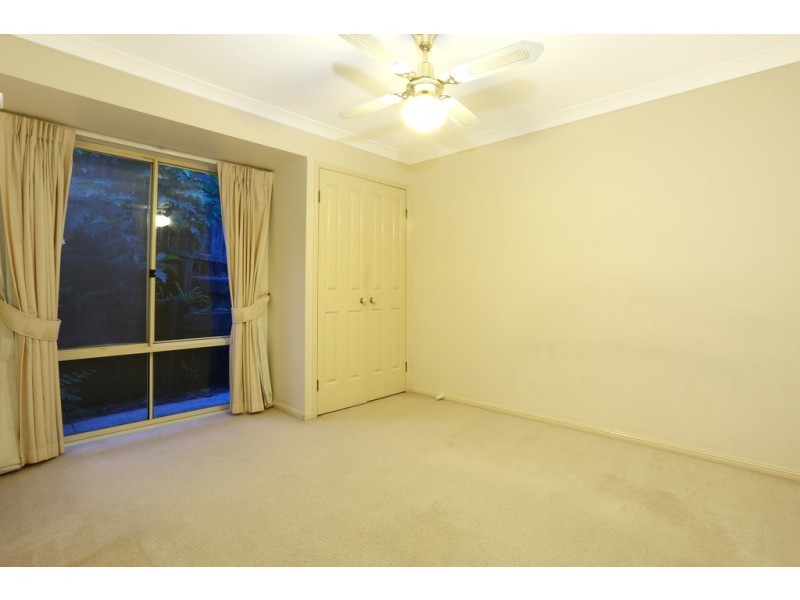 4 Coen Place, Helensvale QLD 4212