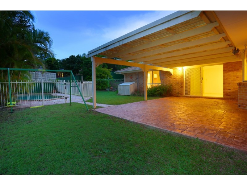 4 Coen Place, Helensvale QLD 4212