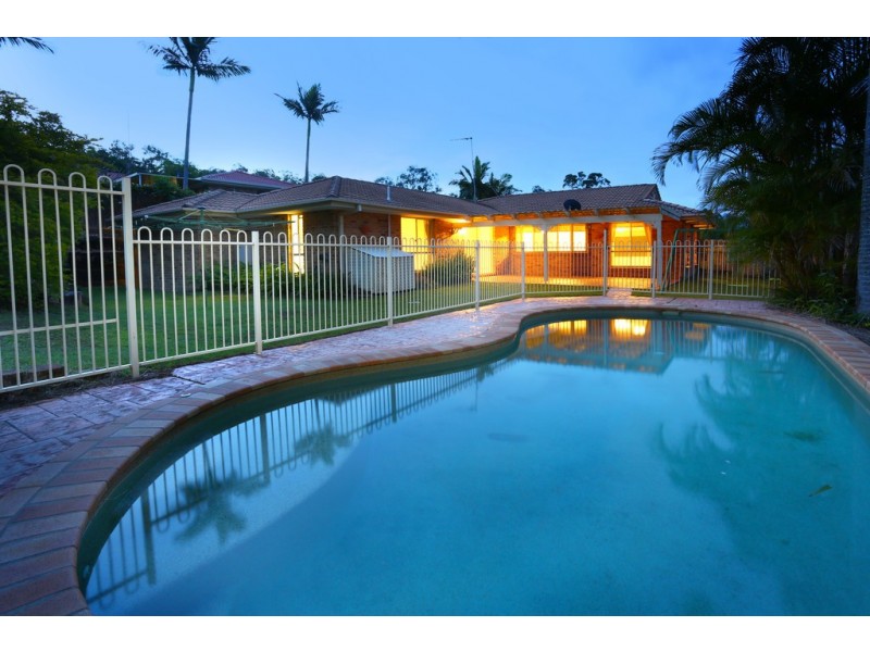 4 Coen Place, Helensvale QLD 4212