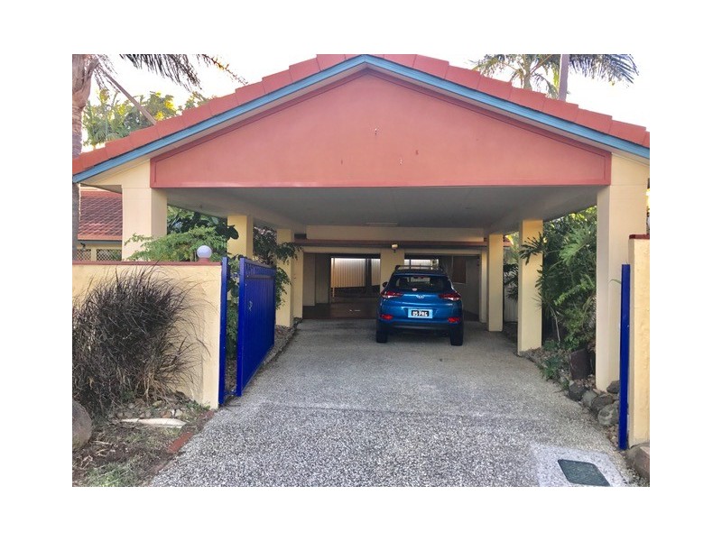 15 Cook Close, Southport QLD 4215