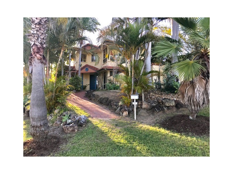 15 Cook Close, Southport QLD 4215