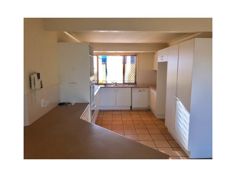 15 Cook Close, Southport QLD 4215