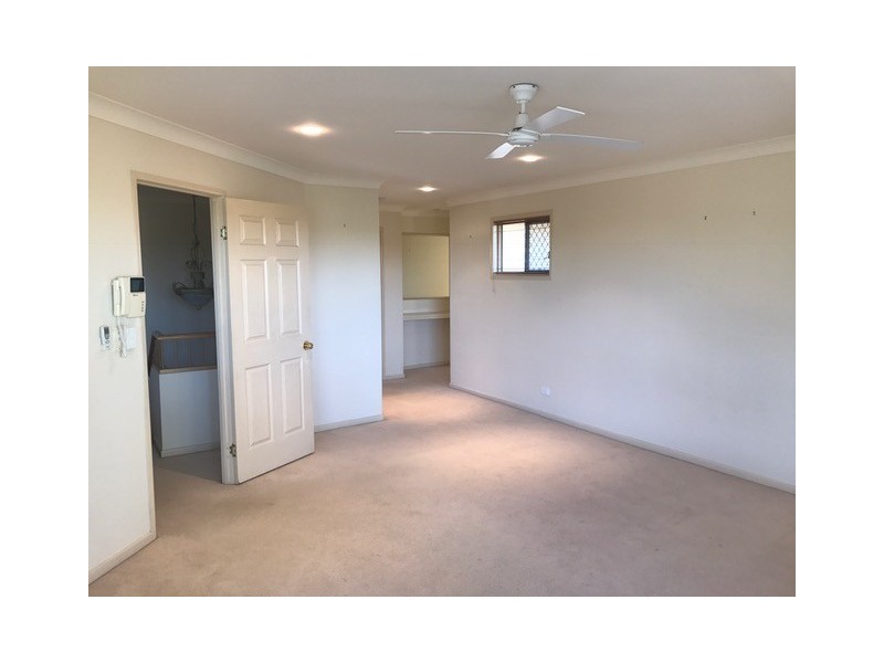 15 Cook Close, Southport QLD 4215