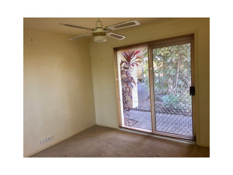 15 Cook Close, Southport QLD 4215
