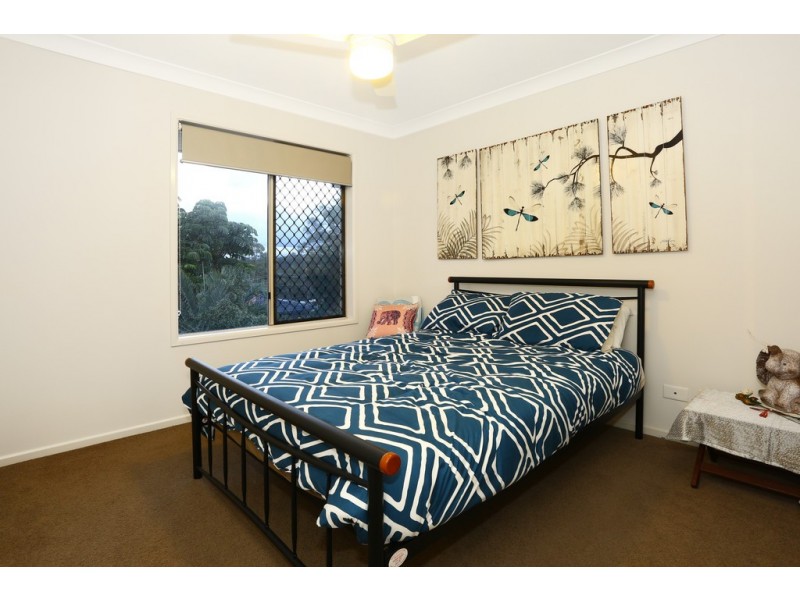 16 Moonah Avenue, Southport QLD 4215