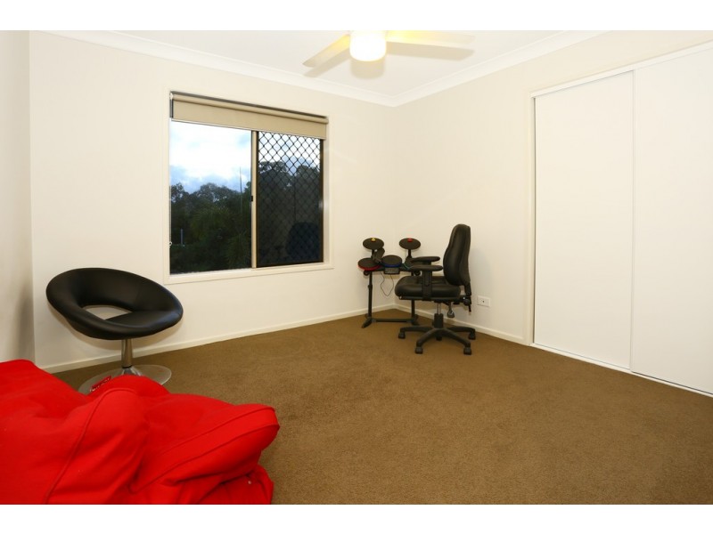 16 Moonah Avenue, Southport QLD 4215